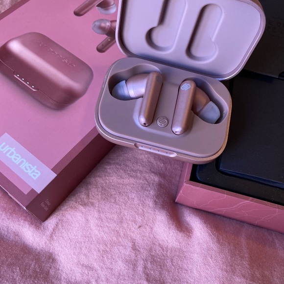 NWB Noise Cancelling Rose Gold London EarPods - Picture 10 of 11